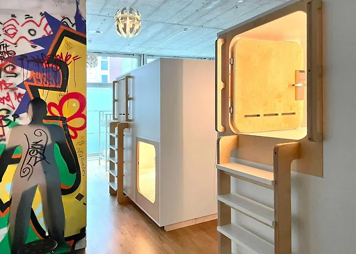 Heart Of Gold & CapsulesHotel Berlin